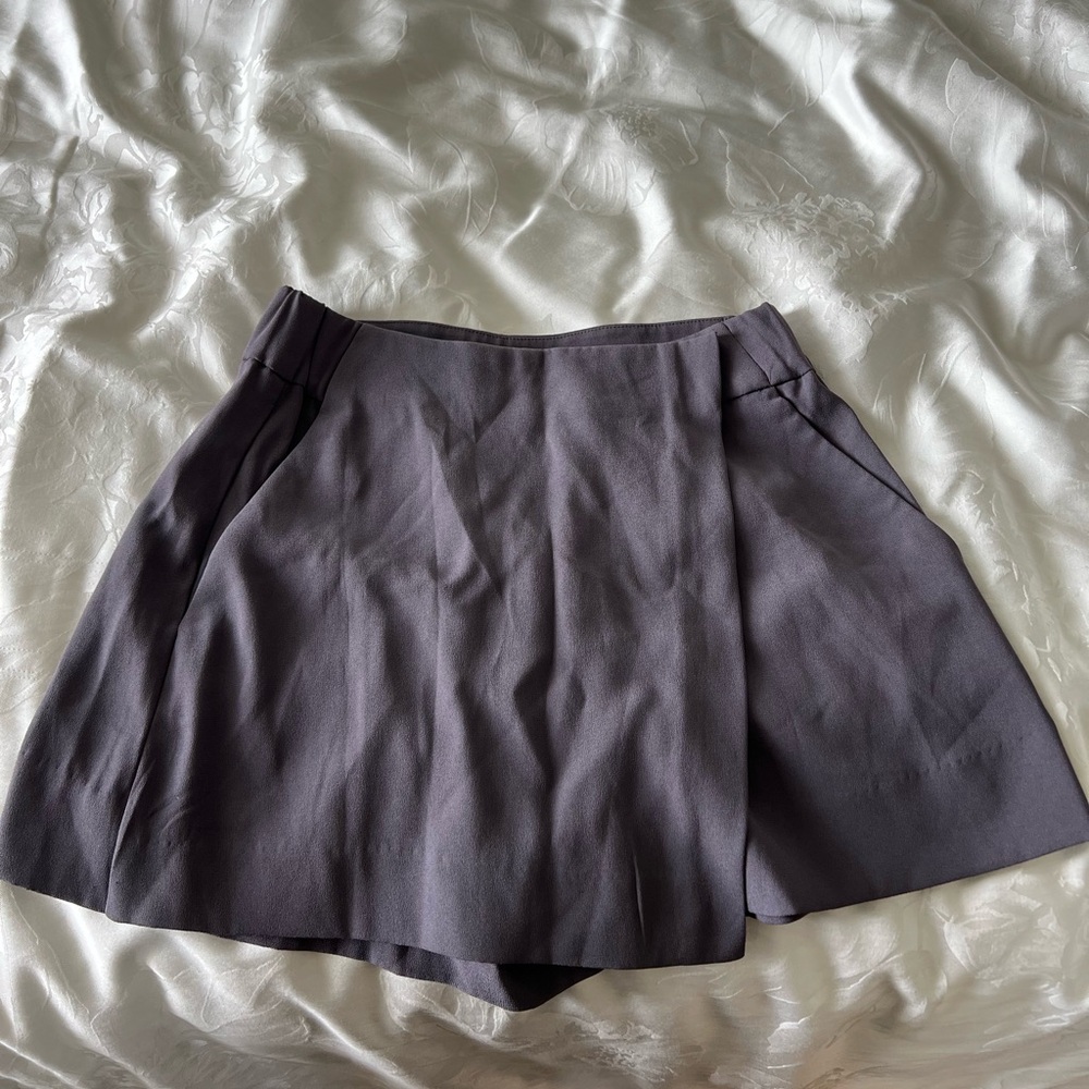 Aritzia skort